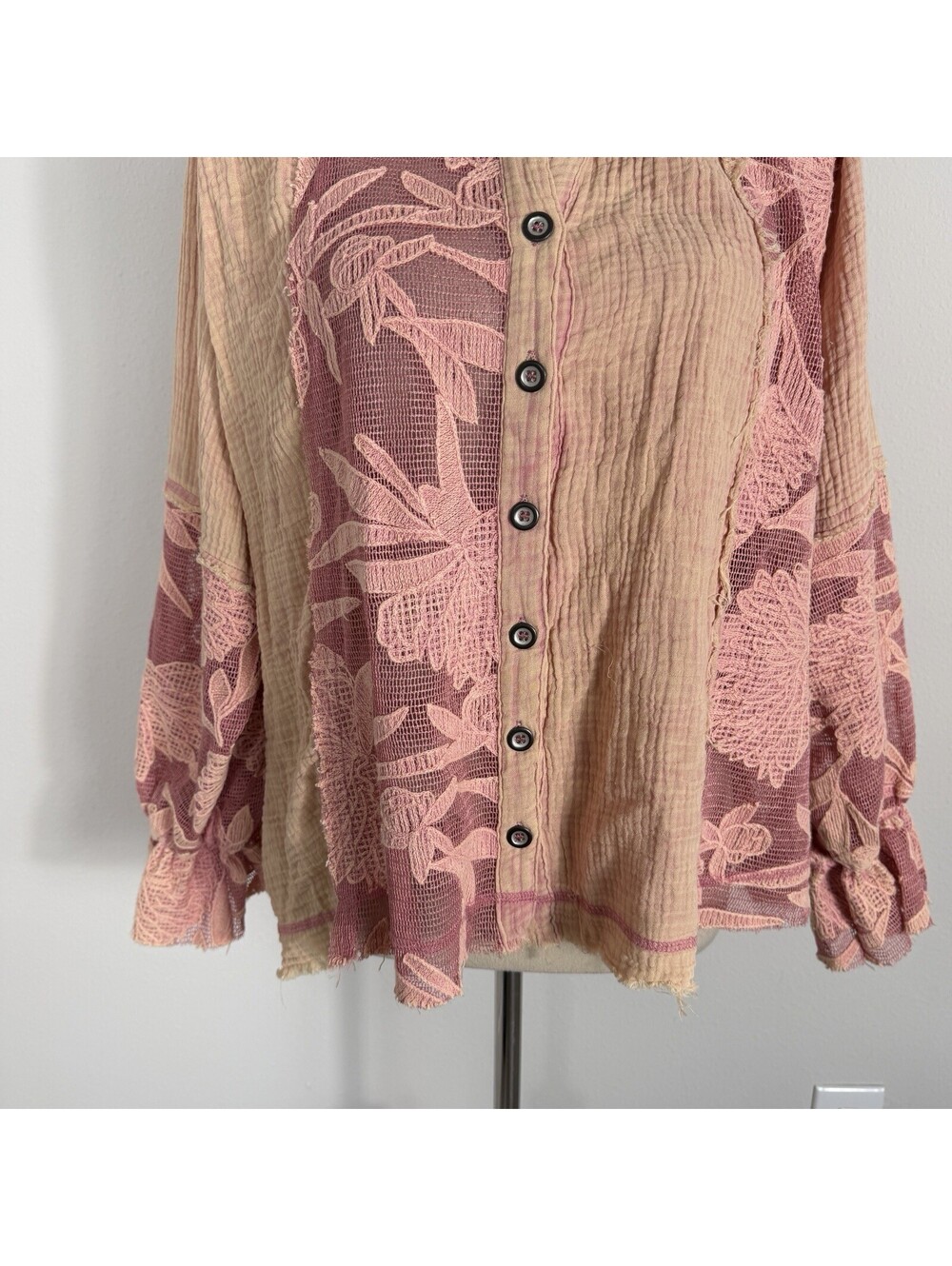 Oli & Hali Women's Pink Floral Gauze Button Up Baby Doll Blouse Top Small - Picture 2 of 6